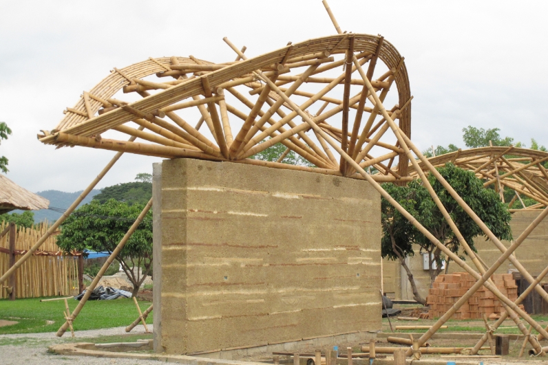 Rammed Earth and Bamboo at Panyaden School